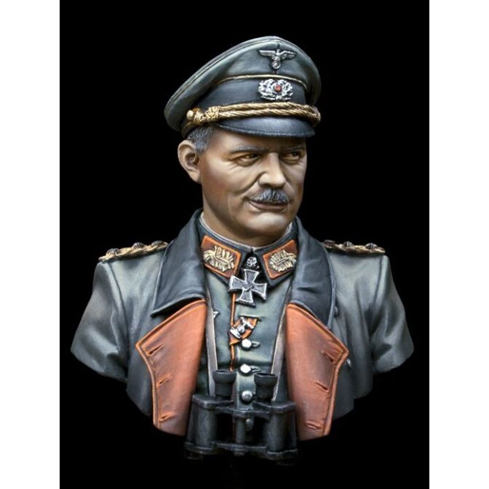 PREORDER Pegaso Models - Guderian Bust 200mm