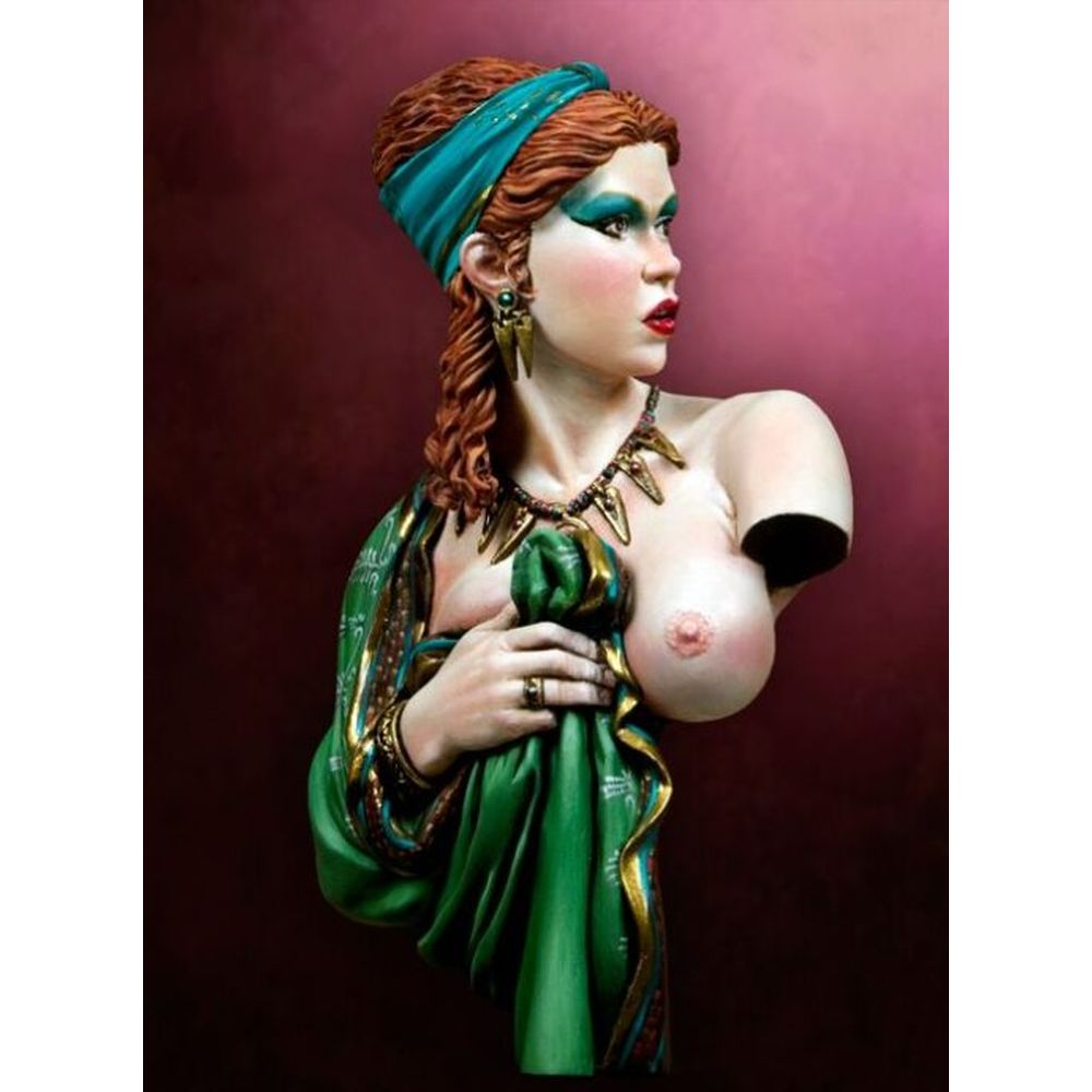 PREORDER Pegaso Models - Roman Matrona Bust 200mm