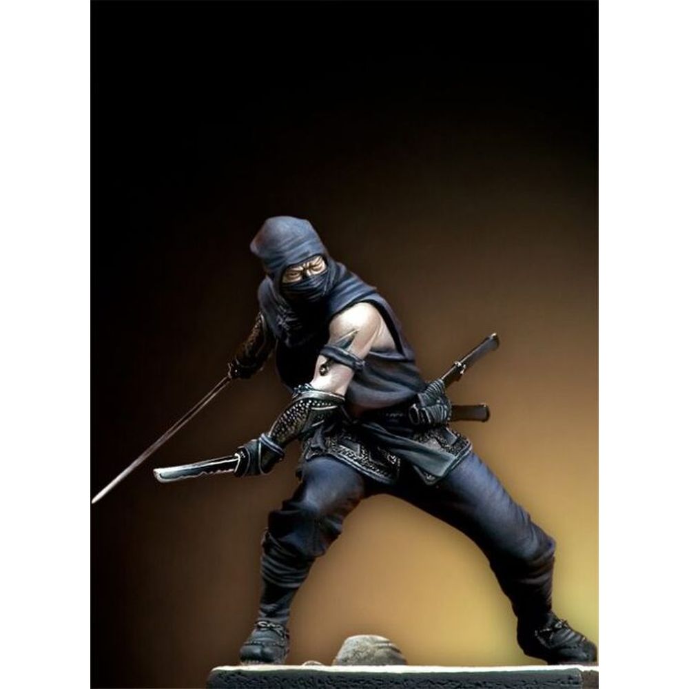 PREORDER Pegaso Models - Ninja Warrior 75mm on foot CLASSICS