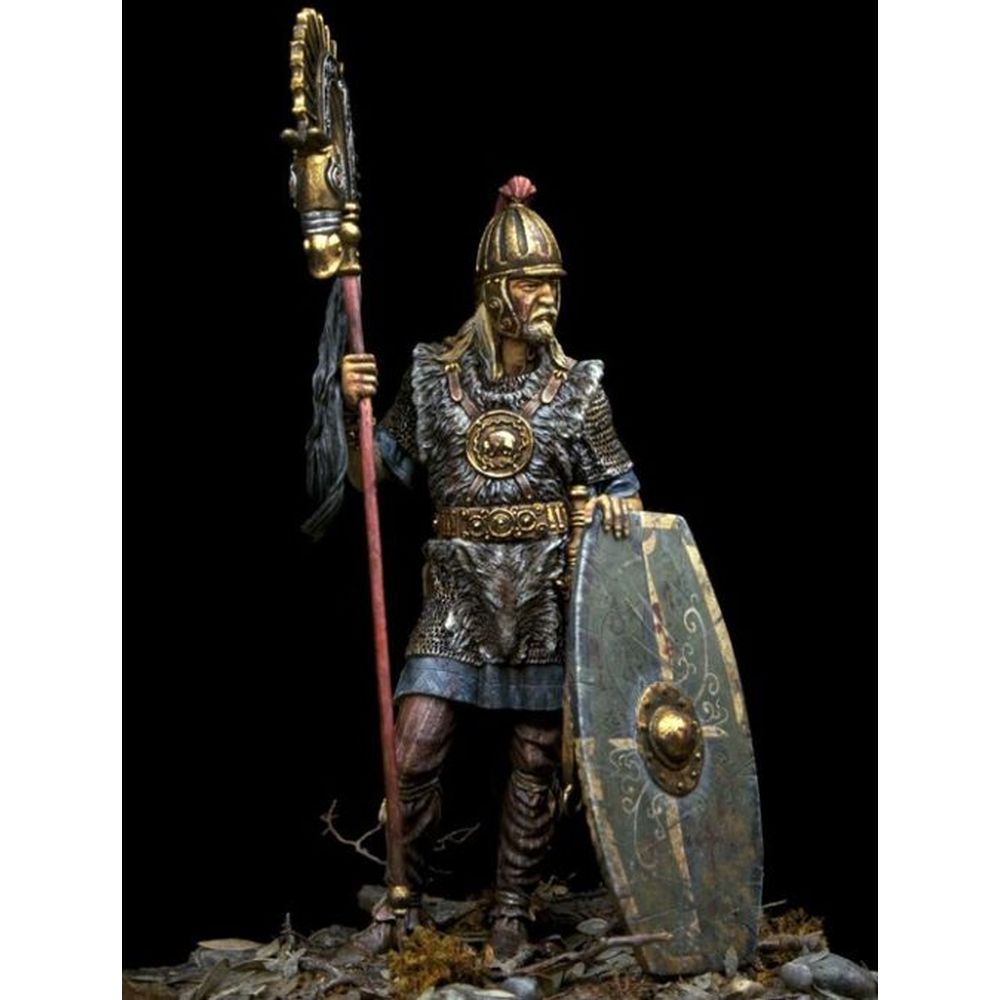 PREORDER Pegaso Models - Quadi Standard Bearer 75mm on foot CLASSICS