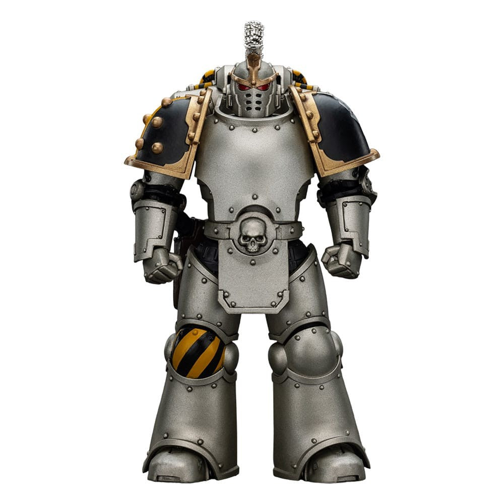 PREORDER Warhammer Collectibles: 1/18 Scale Iron Warriors Command Squad Chosen with Legion Standard