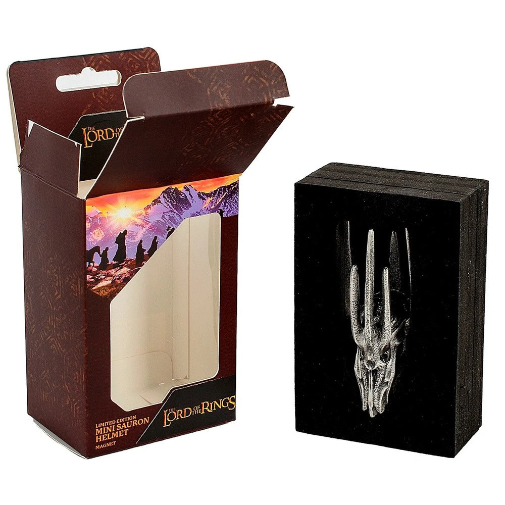 PREORDER Lord of the Rings: Sauron Helmet Magnet Collectible