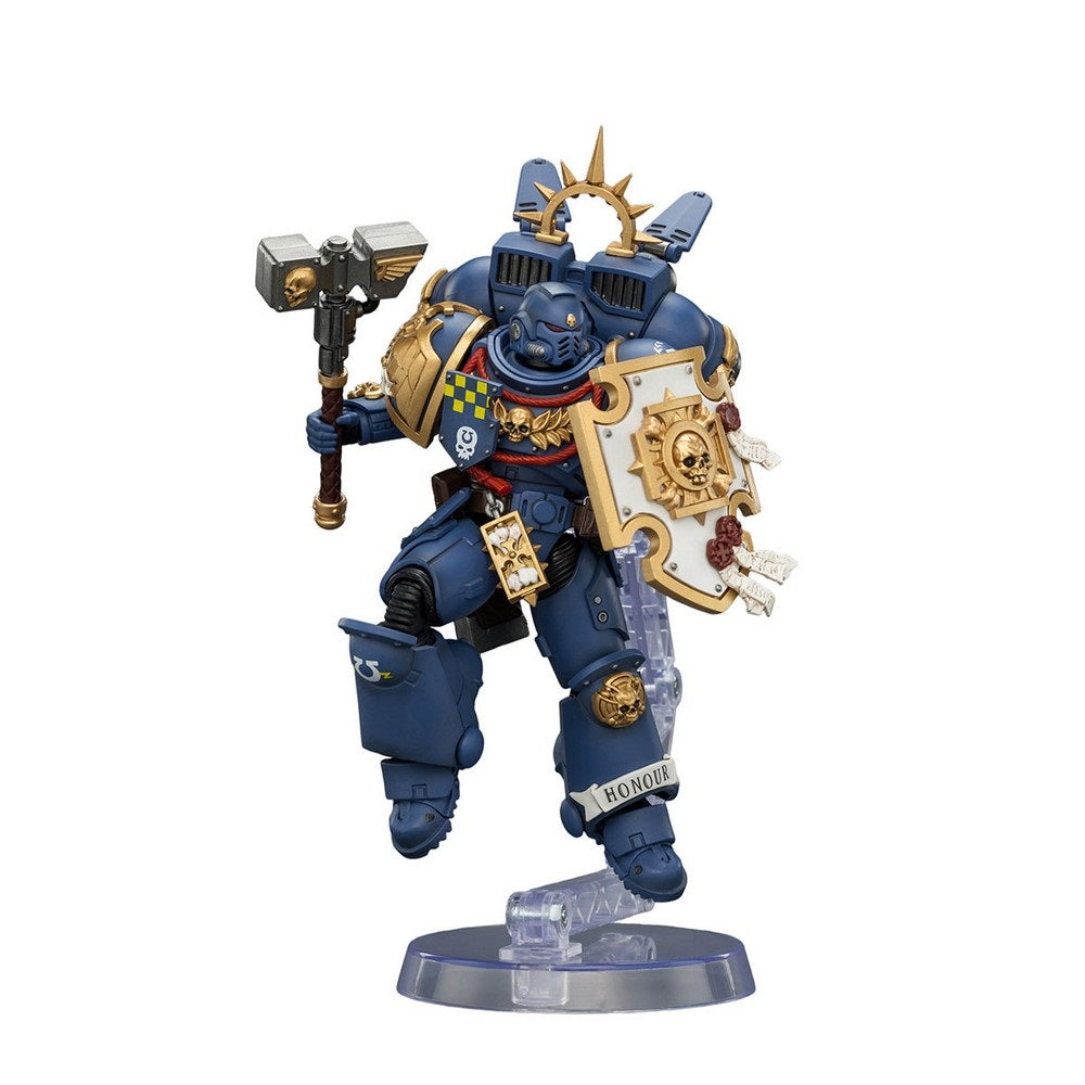 PREORDER Warhammer Collectibles: 1/18 Scale Ultramarines Captain with Jump Pack and Relic Shield