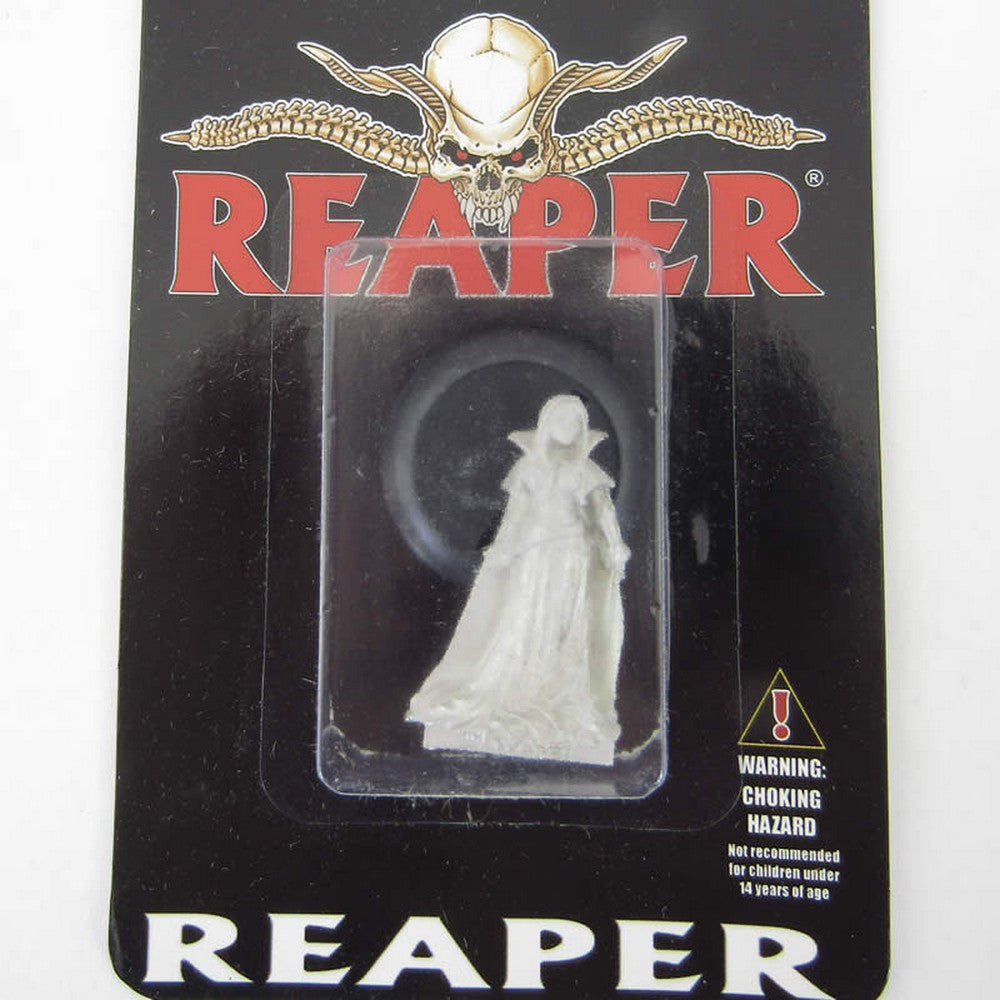 PREORDER Reaper: Dungeon Dwellers: Adrasteia Winterthorn - Vampiress (Plastic)