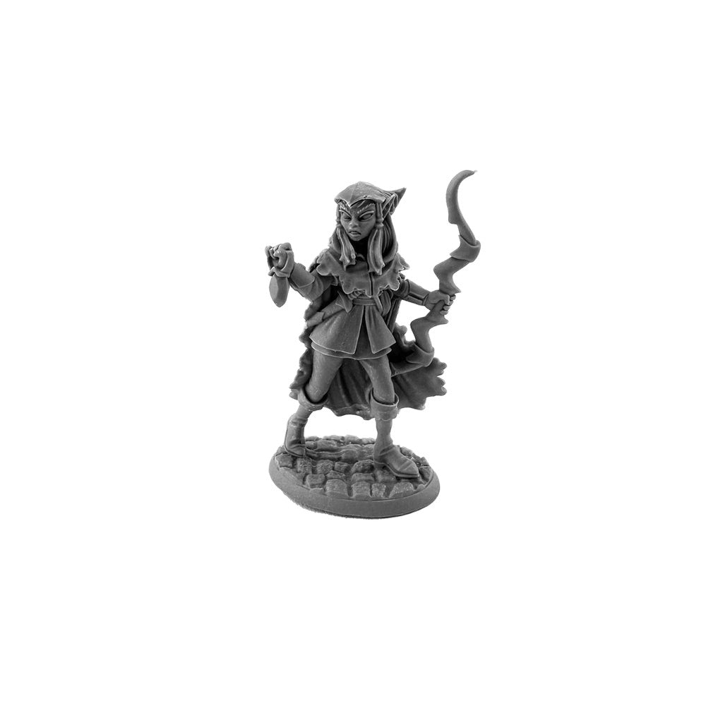 PREORDER Reaper: Dungeon Dwellers: Liara - Elven Scout (Plastic)