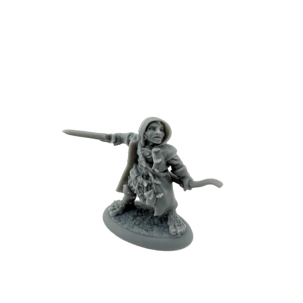 PREORDER Reaper: Dungeon Dwellers: Woody Stumpwimple - Halfling Ranger (Plastic)