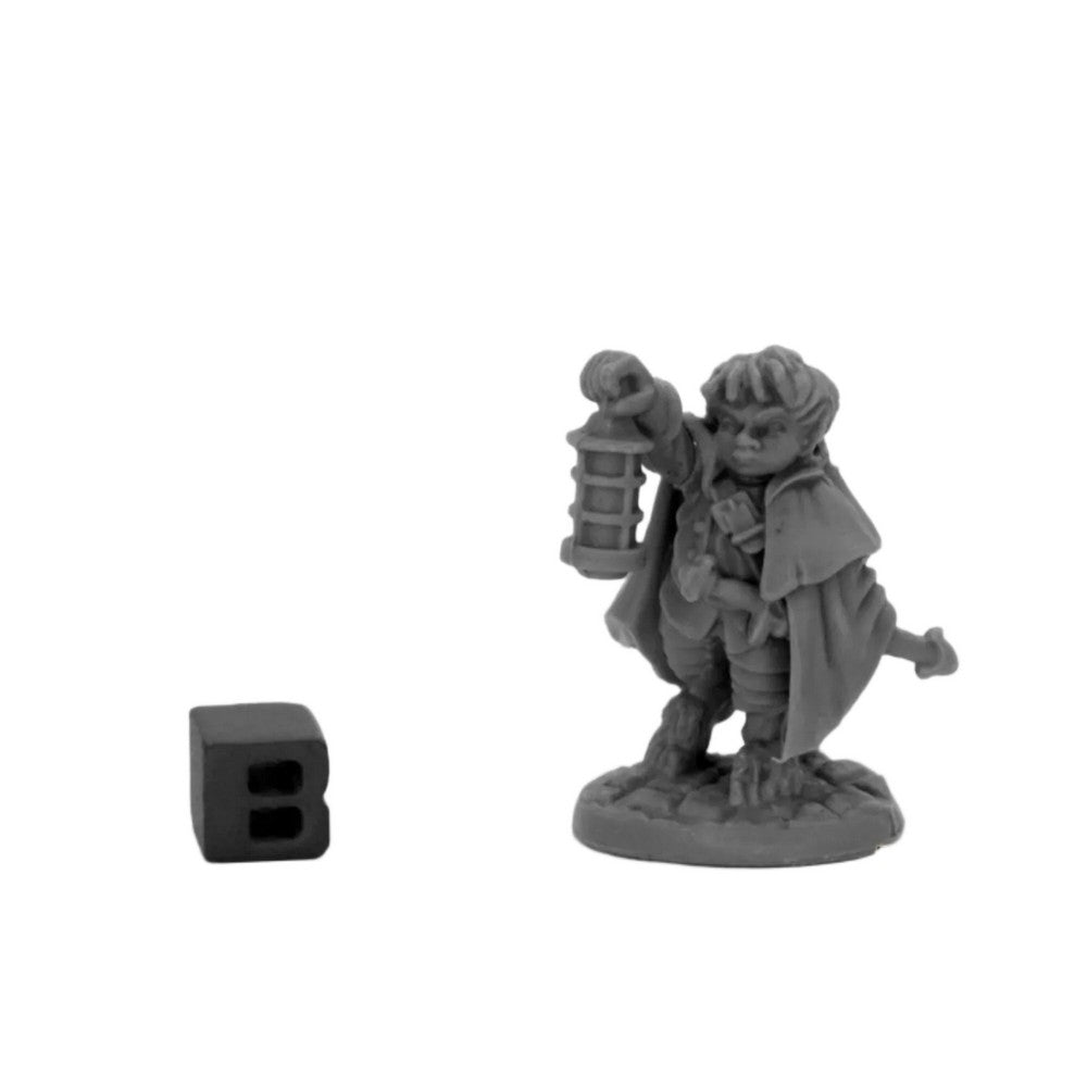 PREORDER Reaper: Bones Black: Bergamot - Halfling Scout (Plastic)