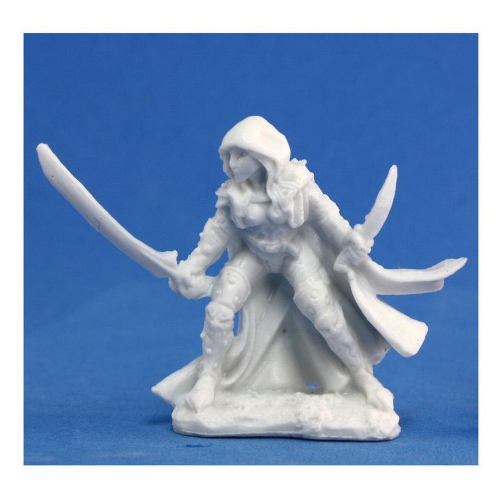 PREORDER Reaper: Bones Classic: Deladrin - Female Assassin (Plastic)