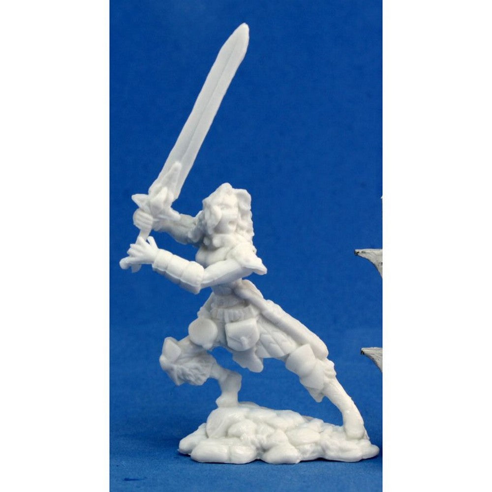 PREORDER Reaper: Bones Classic: Deenah - Female Barbarian (Plastic)