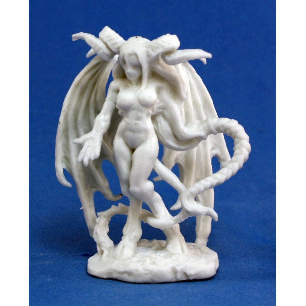 PREORDER Reaper: Bones Classic: Virina - Female Demon (Plastic)
