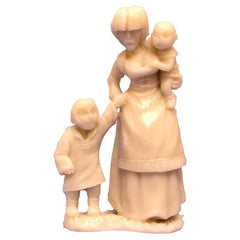 PREORDER Reaper: Bones Classic: Townsfolk: Mom & Kids (Plastic)