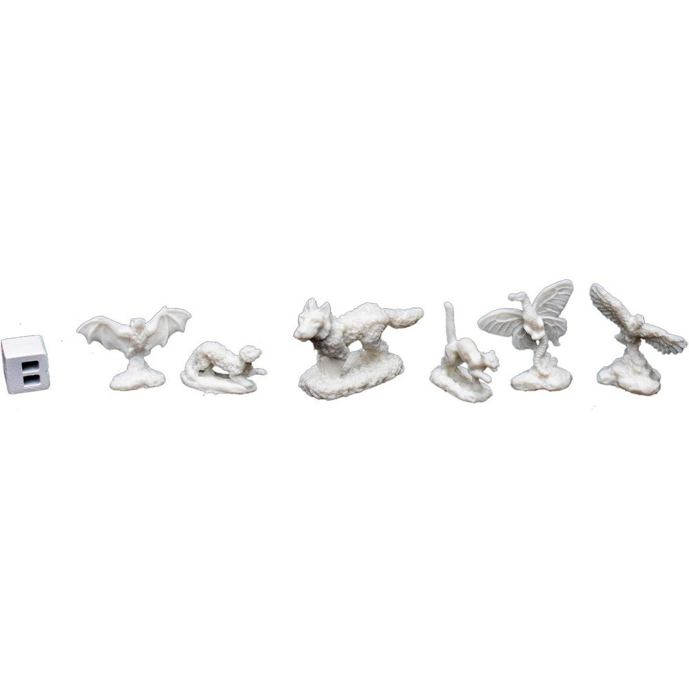 PREORDER Reaper: Bones Classic: Familiars (Plastic)
