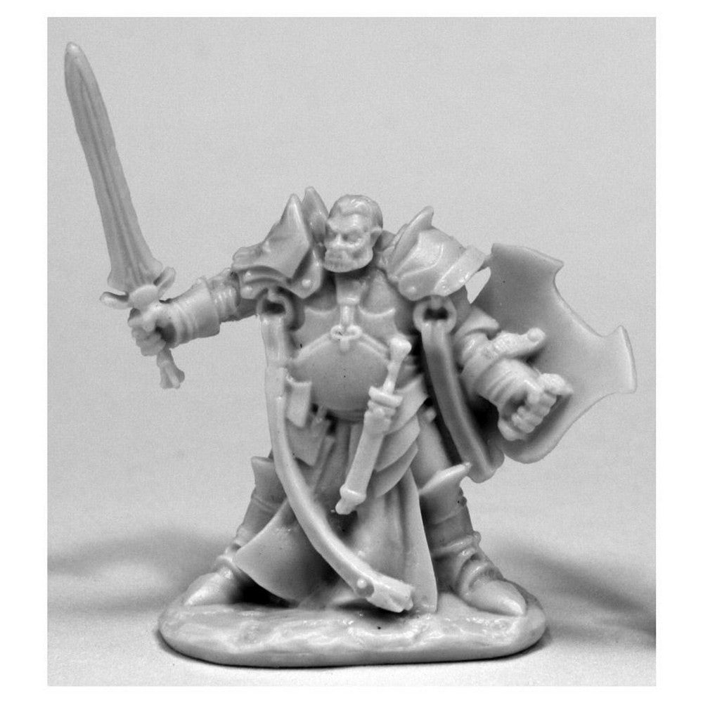 PREORDER Reaper: Bones Classic: Jurden - Half Orc Paladin (Plastic)