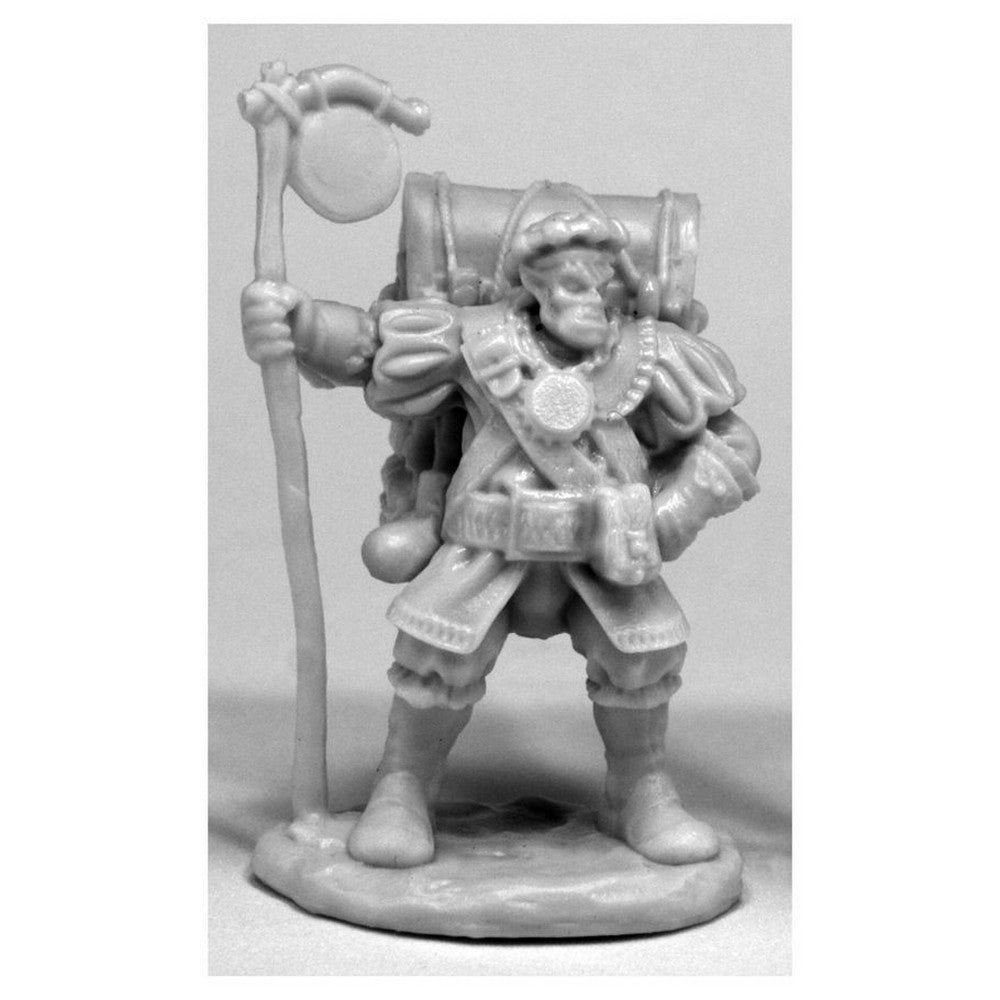 PREORDER Reaper: Bones Classic: Half-Orc Merchant (Plastic)