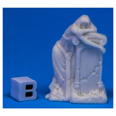 PREORDER Reaper: Bones Classic: Gravestone of Sorrow (Plastic)