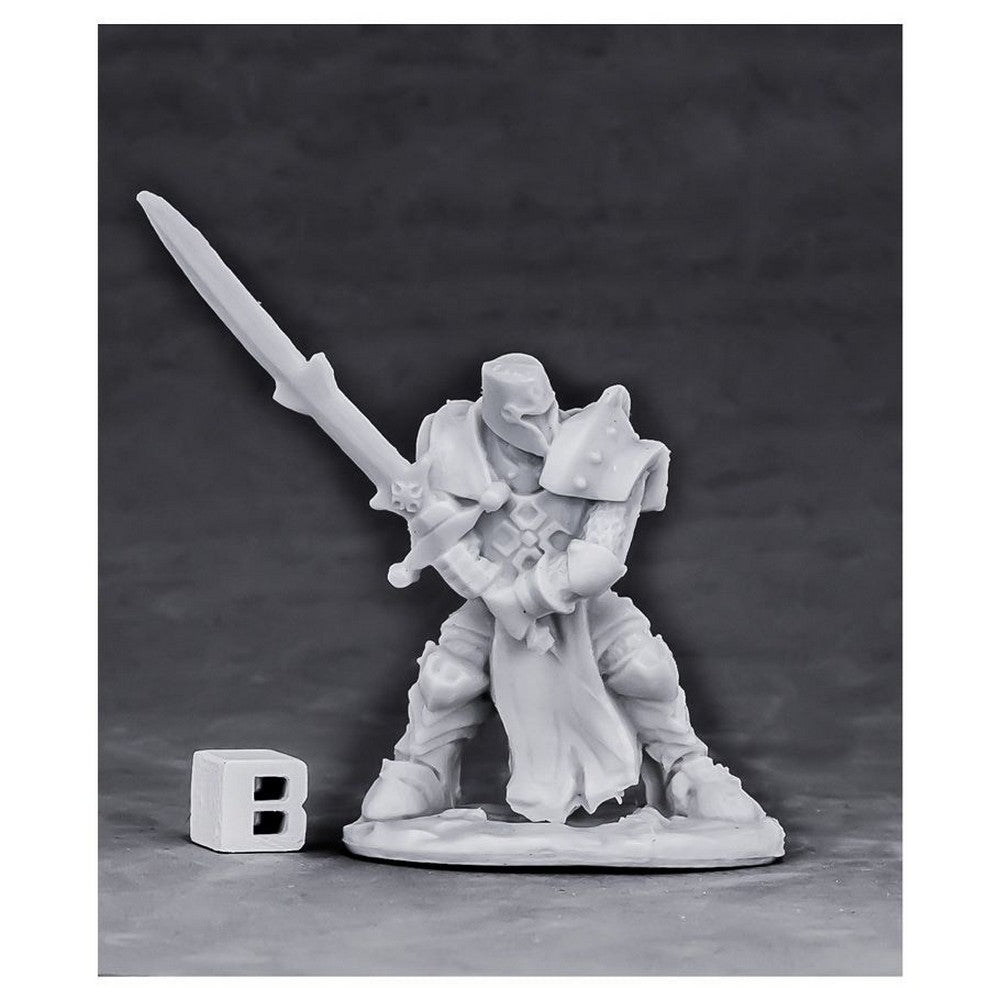 PREORDER Reaper: Bones Classic: Crusader Justifier (Greatsword) (Plastic)