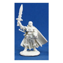 PREORDER Reaper: Pathfinder Bones: Seelah - Iconic Paladin (Plastic)