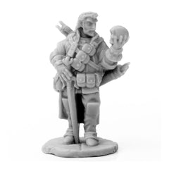 PREORDER Reaper: Pathfinder Bones: Mavaro - Iconic Occultist (Plastic)