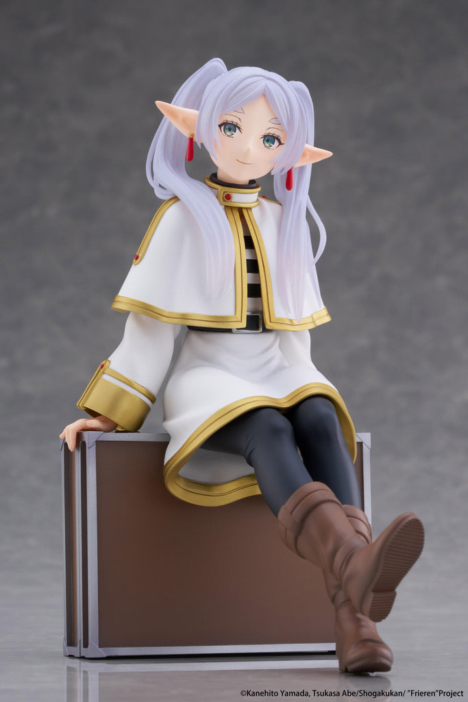 PREORDER Frieren Beyond Journeys End Desktop Cute Figure Frieren (Trunk Case Version) (re-run)