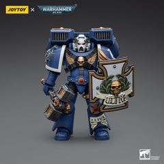 Warhammer Collectibles: 1/18 Scale Ultramarines Vanguard Veteran with Thunder Hammer Storm Shield