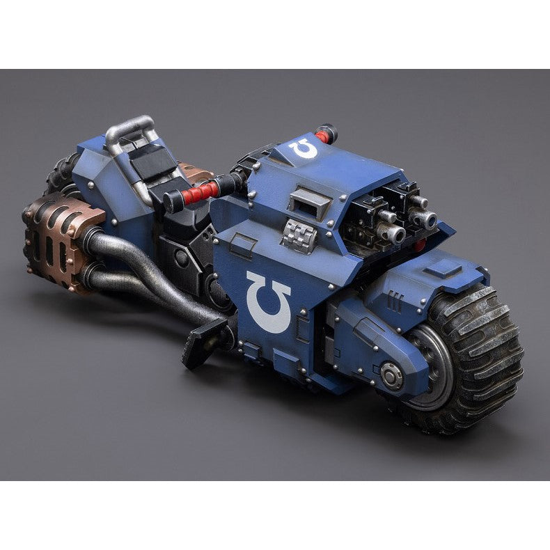 Warhammer Collectibles: 1/18 Scale Space Marines Ultramarines Outriders