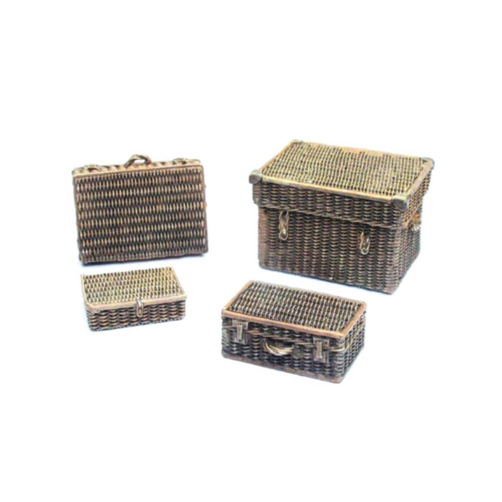 LC Vallejo Scenic Accessories - Wicker Suitcases